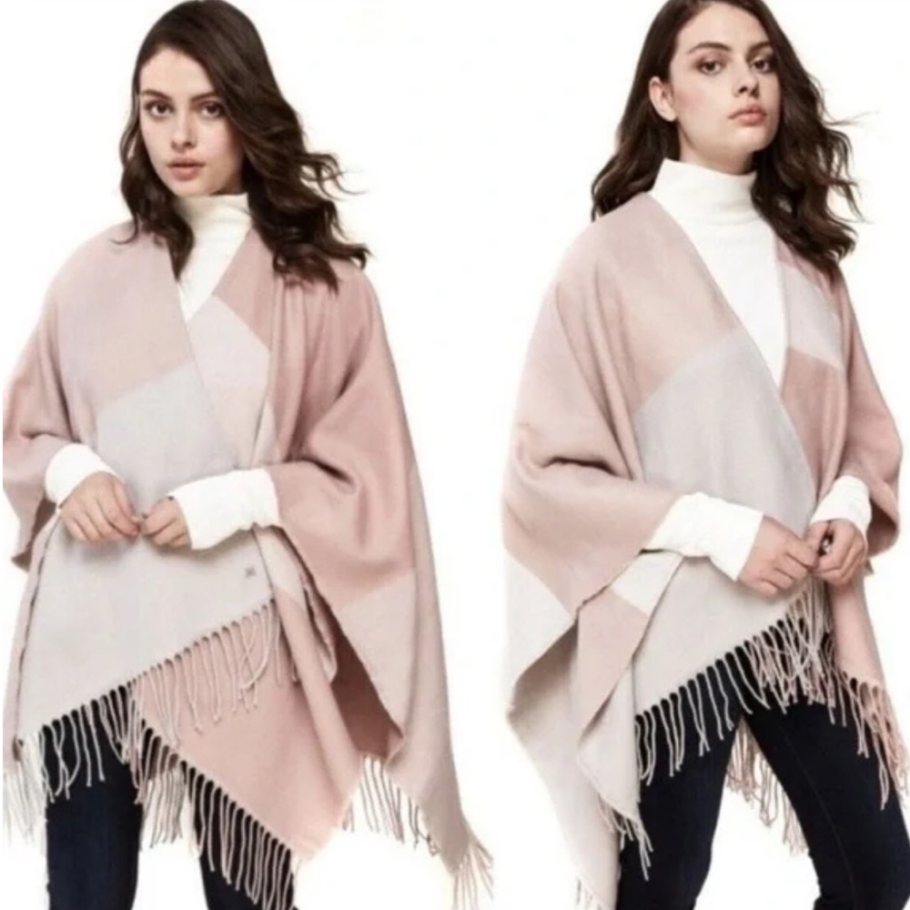 New SOIA & KYO Beige/Taupe/Beige Color Blocked Fringe Poncho Women's One Size